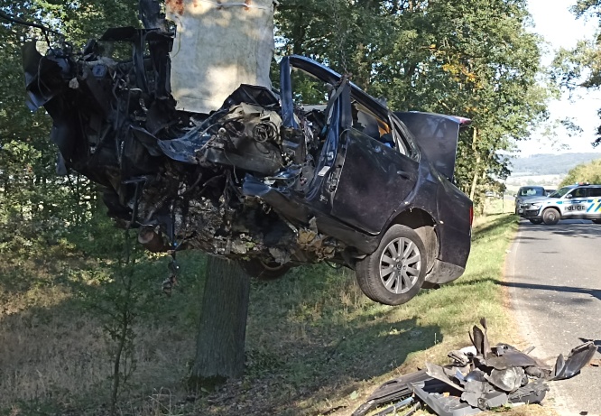 Tragická nehoda u obce Ledce. Foto iboleslav.cz