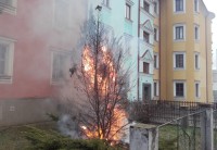 Požár u domů v Mladé Boleslavi. Foto: MP Mladá Boleslav