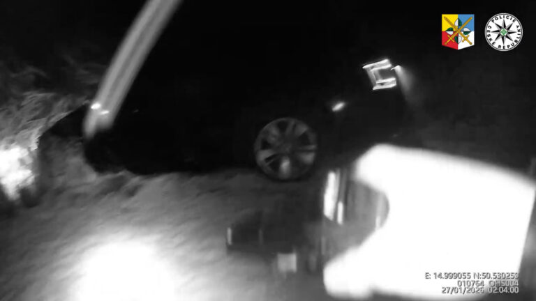 ujizdeni_policie_hoskovice